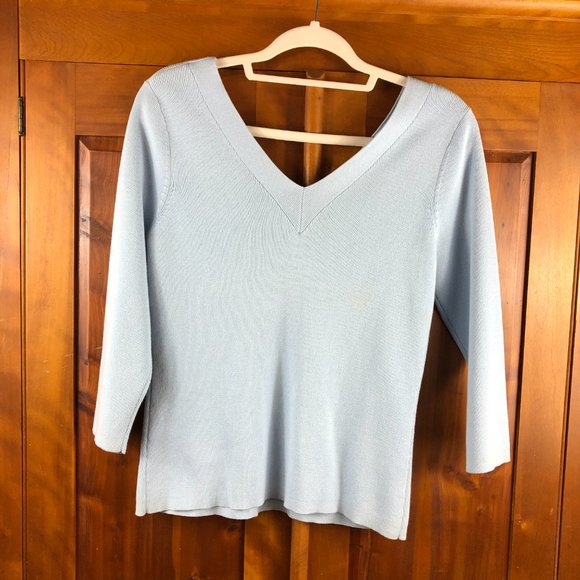 Liz Clairborne Light Blue V-Neck Knit Sweater w a Brooch Comfy Classic Glamcore - Picture 5 of 8